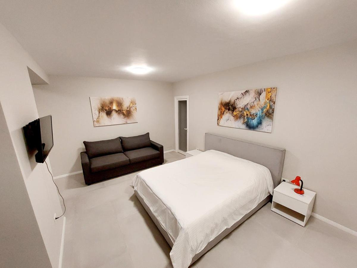 Tirana City Center Apartment 외부 사진