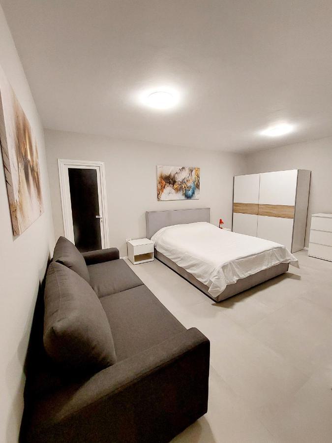 Tirana City Center Apartment 외부 사진